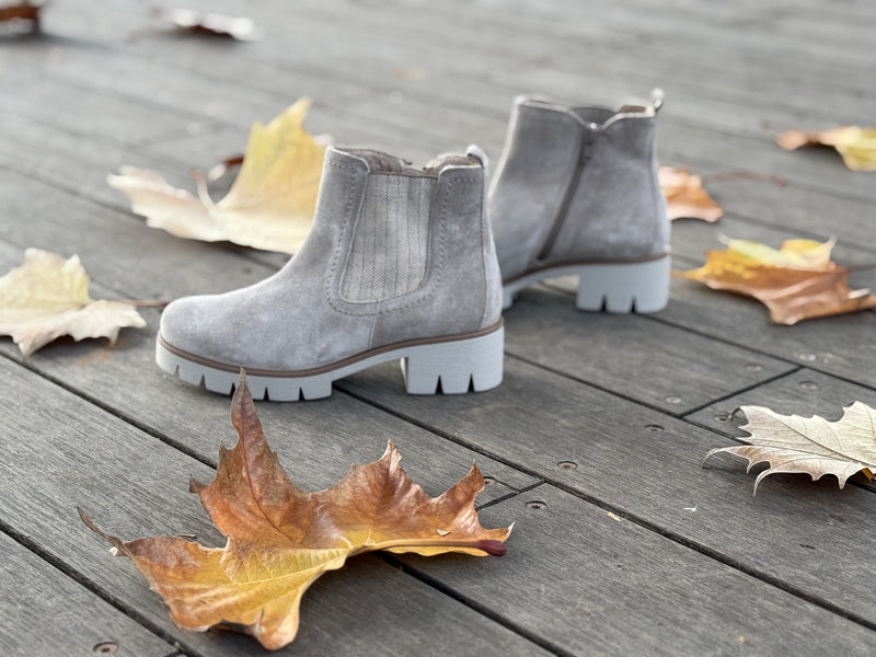 מגפוני נשים גאבור Gabor Chelsea Boot beige